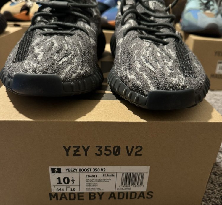 Yeezy 350 Mx Salt