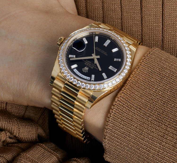 Rolex Day-date 40 228348rbr Yellow Gold Black Diamond Dial Diamond Bezel