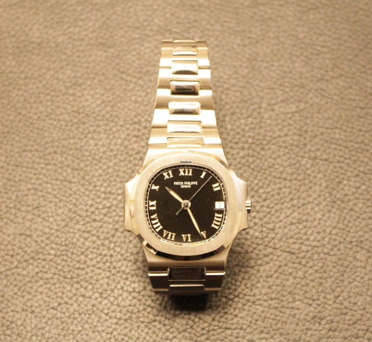 Patek Philippe Nautilus 3800 Full Set