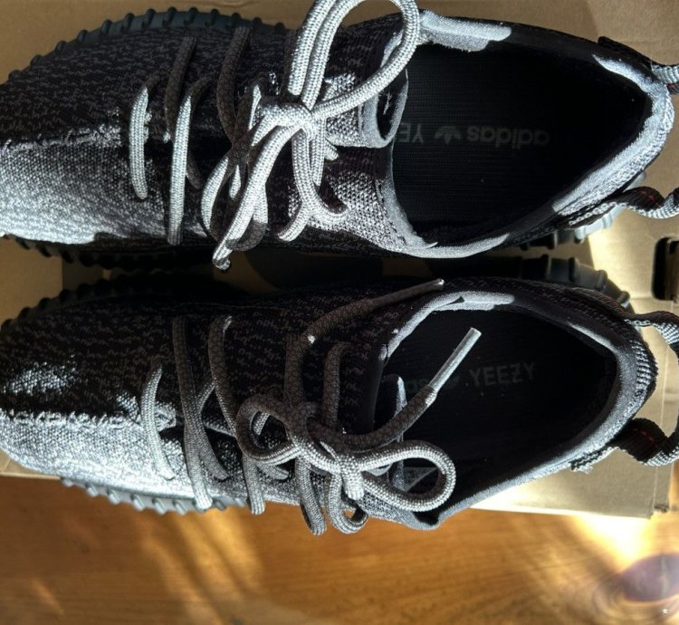 Yeezy 350 Pirate Black V1 2023
