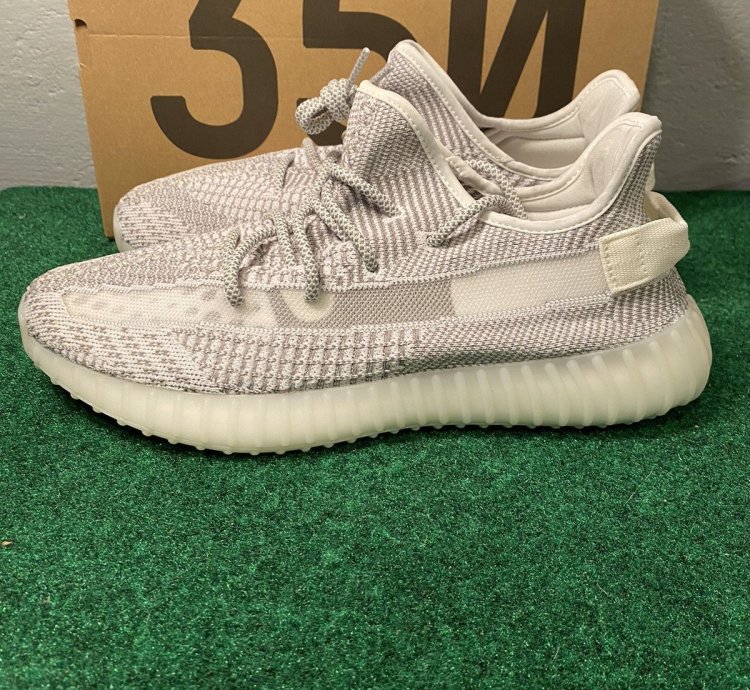 Yeezy 350 Static Non Reflective