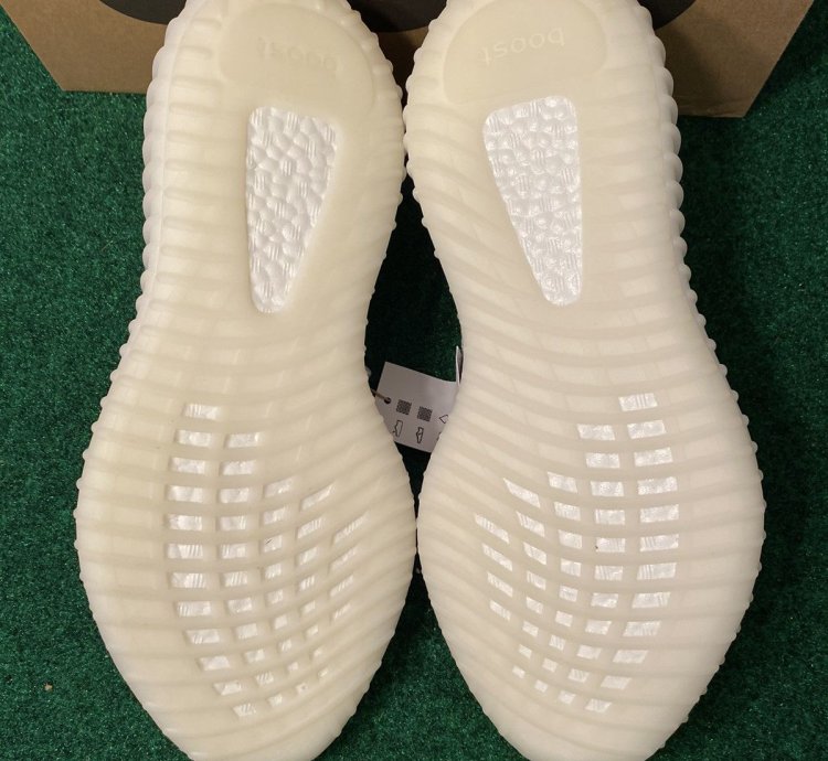 Yeezy 350 Static Non Reflective