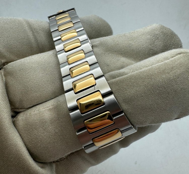 Patek Philippe Nautilus 38001-cm9-dc710