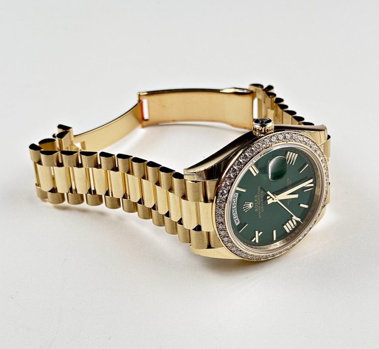 Rolex Day-date 40 228348rbr Yellow Gold Green Roman Numeral Dial Diamond Bezel 2024