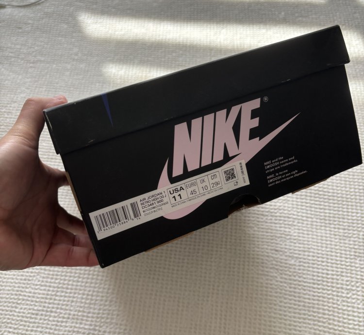 Air Jordan 1 High Balvin - 11 - Barely Worn