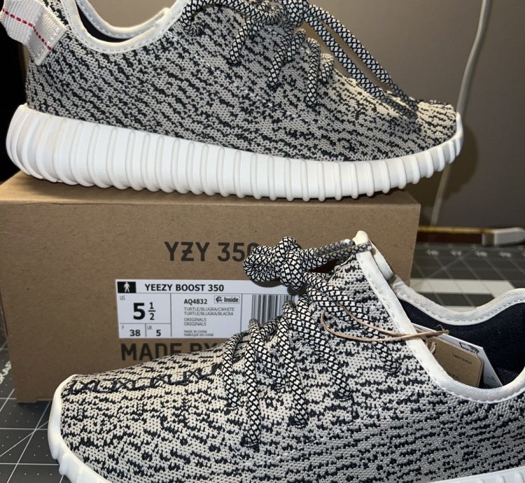 Yeezy 350 Turtle Dove Ds Size 5 5 Us Turtledove