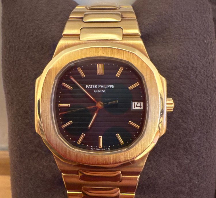 Patek Philippe Nautilus 3900 Full Set Yellow Gold