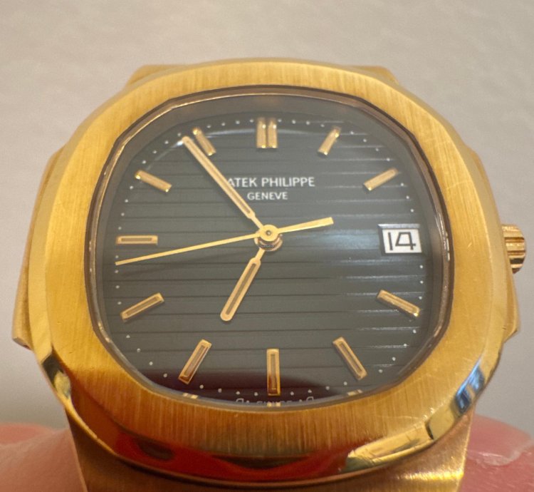 Patek Philippe Nautilus 3900 Full Set Yellow Gold