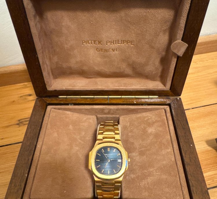 Patek Philippe Nautilus 3900 Full Set Yellow Gold