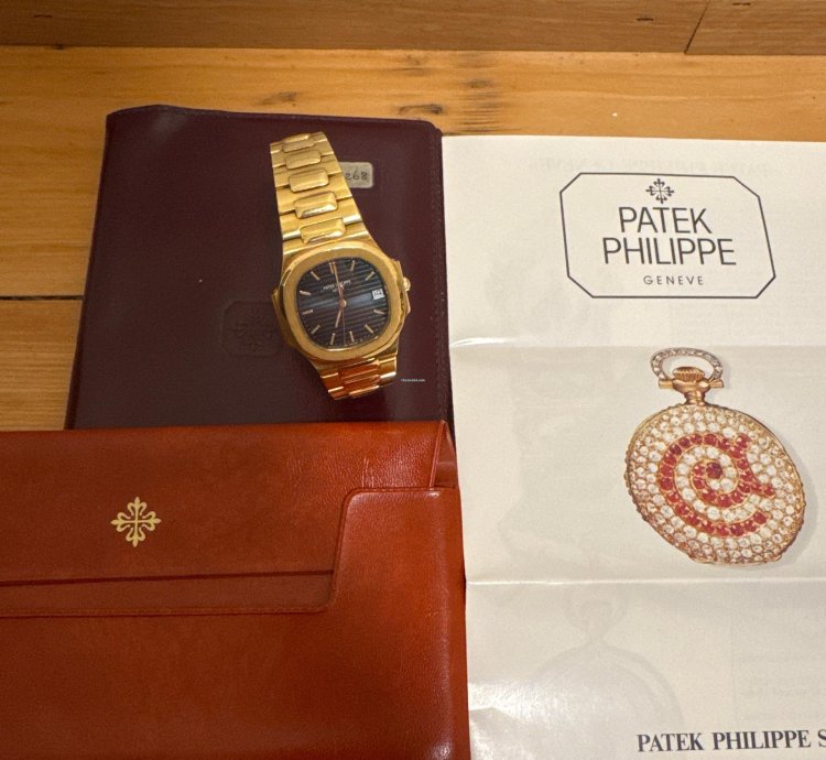 Patek Philippe Nautilus 3900 Full Set Yellow Gold