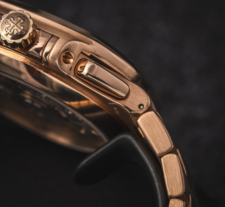 Patek Philippe Nautilus 40 5mm Ref 5980 1r-001