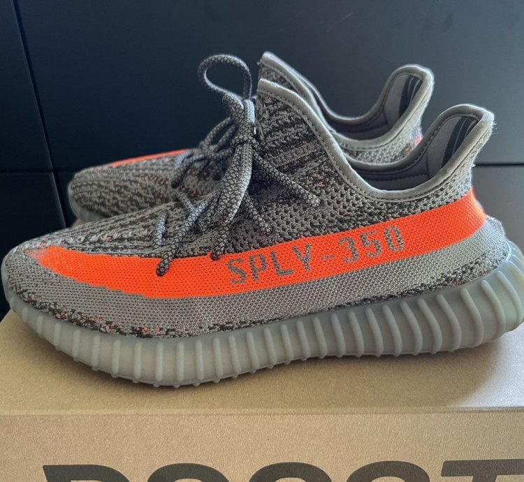 Yeezy 350 V2 Beluga
