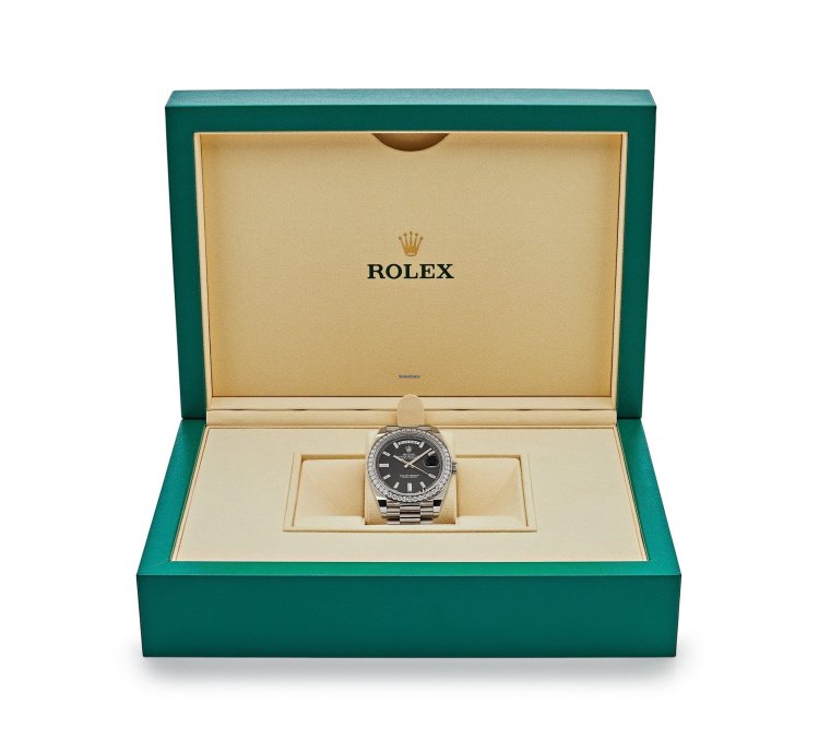 Rolex Day-date 40 228349rbr White Gold Diamond Bezel Black Dial 2024