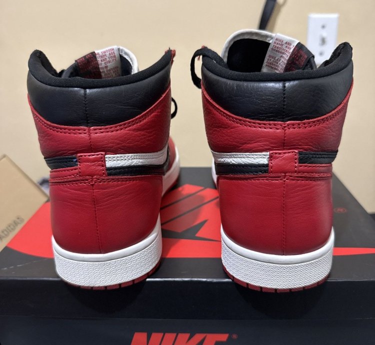 Air Jordan 1 High Top Homage To Home
