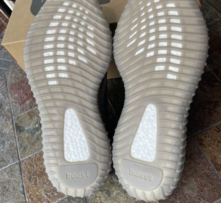 Yeezy 350 V2 Beluga Reflective