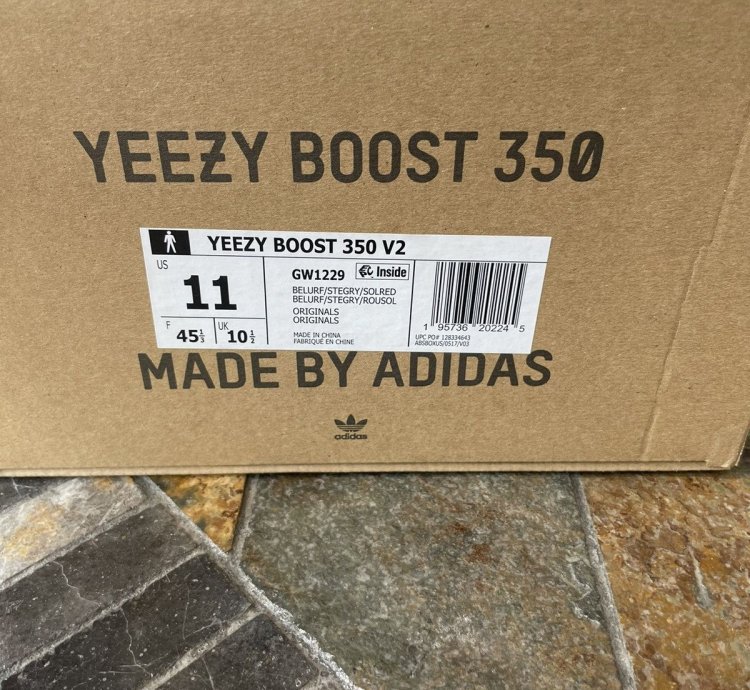 Yeezy 350 V2 Beluga Reflective