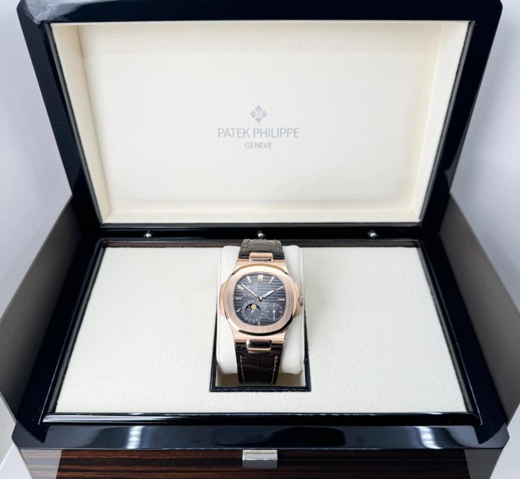 Patek Philippe Nautilus 40mm Rose Gold Brown Dial 5712r-001