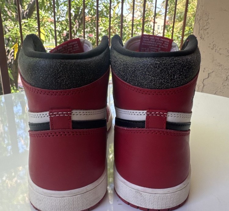 Air Jordan 1 Lost And Found Chicago