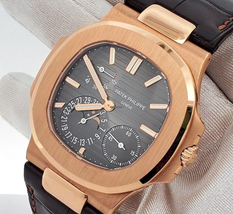 Patek Philippe Nautilus 40mm Rose Gold Watch 5712r-001 Box Papers