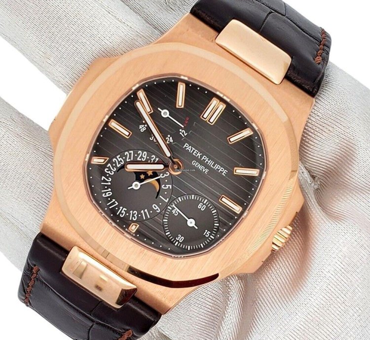Patek Philippe Nautilus 40mm Rose Gold Watch 5712r-001 Box Papers