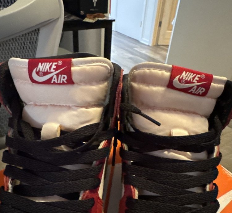 Air Jordan 1 Lost And Founds