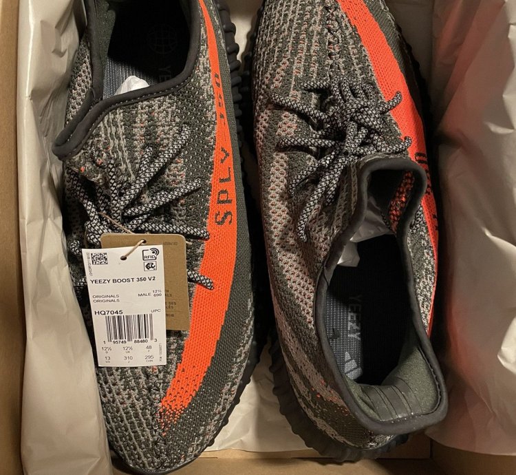 Yeezy 350 V2 Carbon Beluga Size 13 Brand New