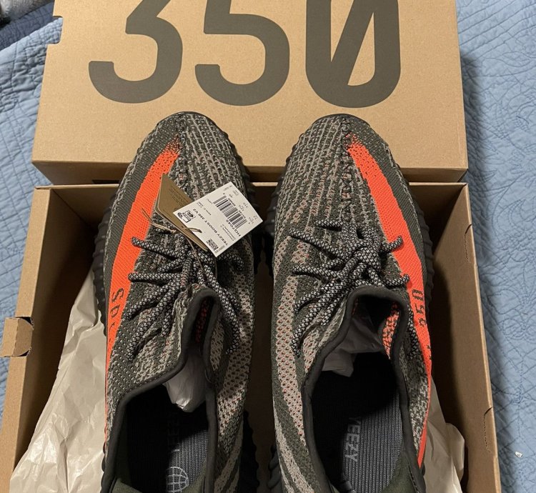 Yeezy 350 V2 Carbon Beluga Size 13 Brand New