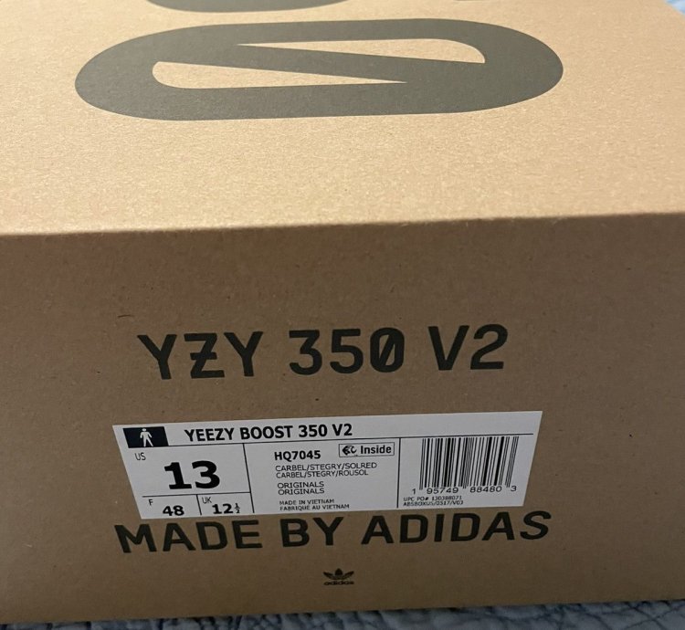 Yeezy 350 V2 Carbon Beluga Size 13 Brand New