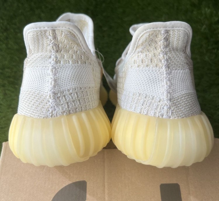 Yeezy 350 V2 Natural Size 9 5 Brand New