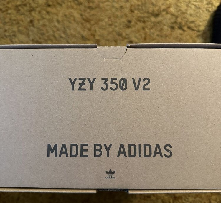 Yeezy 350 V2 Onyx