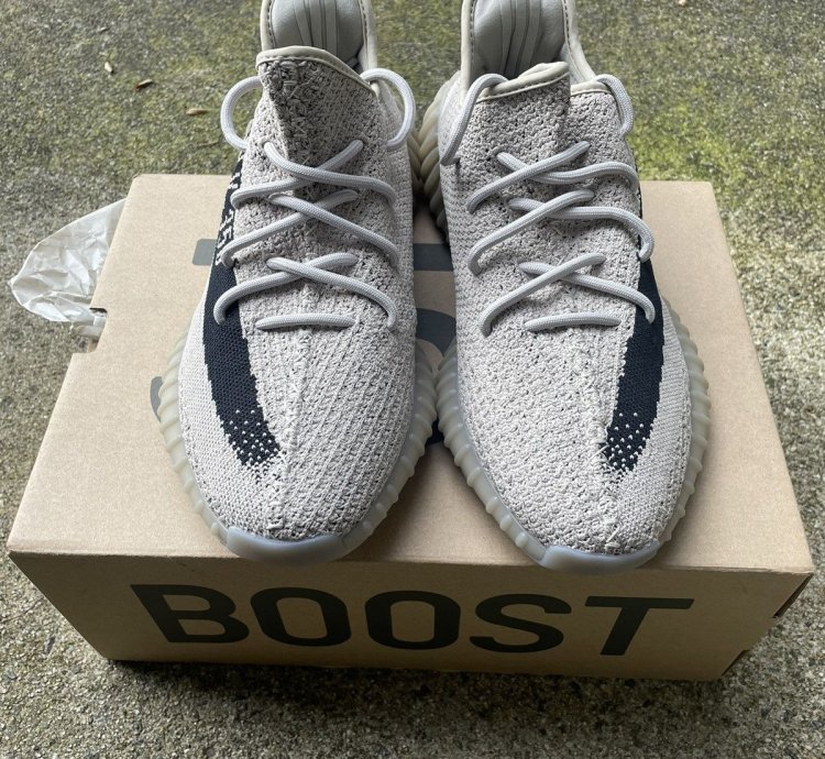 Yeezy 350 V2 Slate