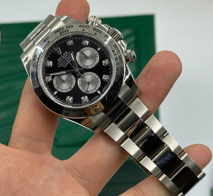 Rolex Daytona Cosmograph Daytona 126509-0002 Diamonds Black