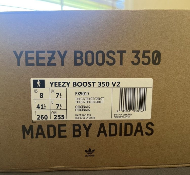 Yeezy 350 V2 Tail Light Adidas - Size 8