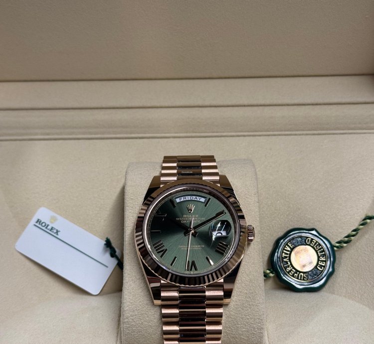 Rolex Day-date 40 40mm - 228235 - Olive Dial - Anniversary - 2024 - Rose Gold