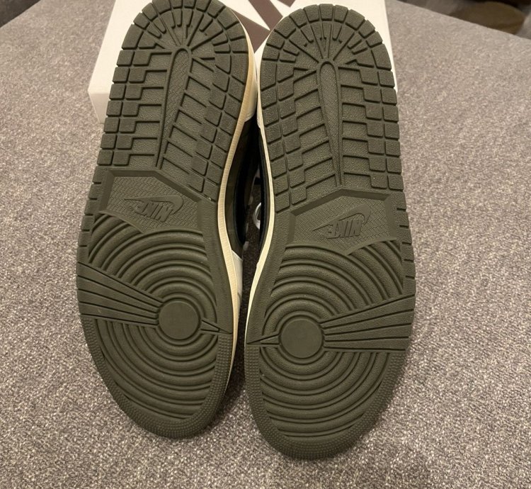 Air Jordan 1 Low Og Sp Travis Scott Reverse Medium Olive
