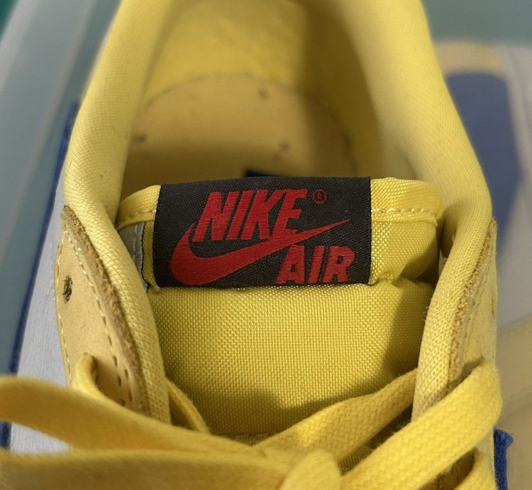 Air Jordan 1 Low Travis Scott Canary