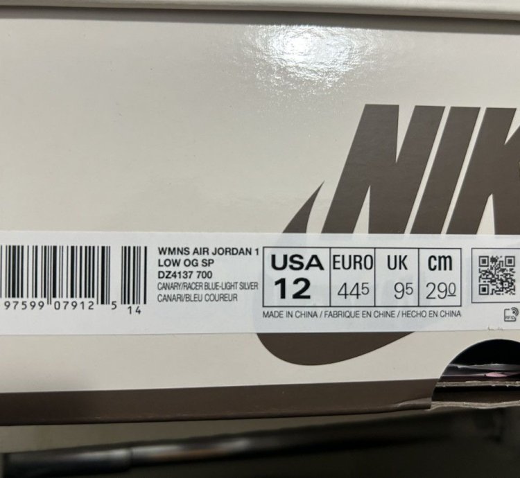 Air Jordan 1 Low Travis Scott Canary
