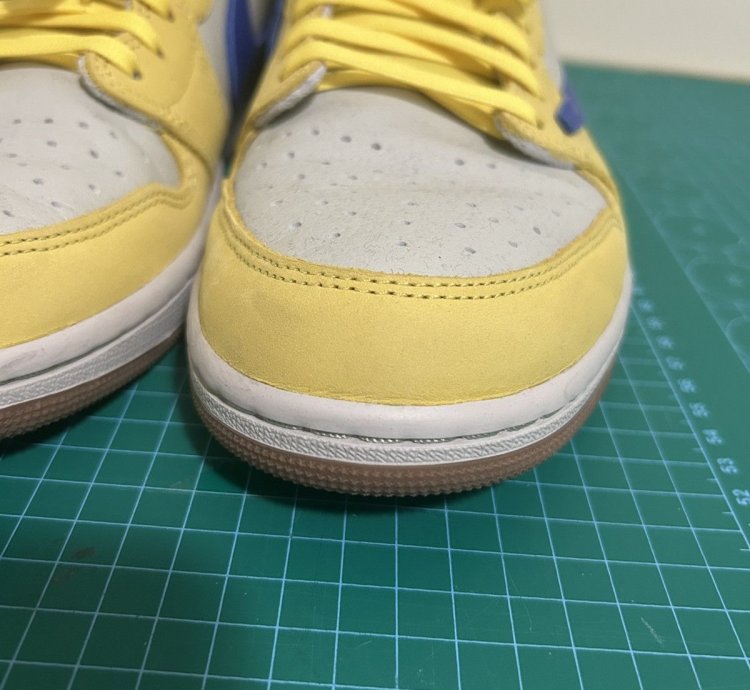 Air Jordan 1 Low Travis Scott Canary