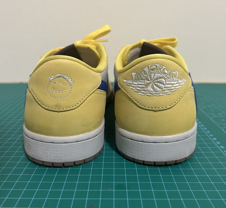 Air Jordan 1 Low Travis Scott Canary
