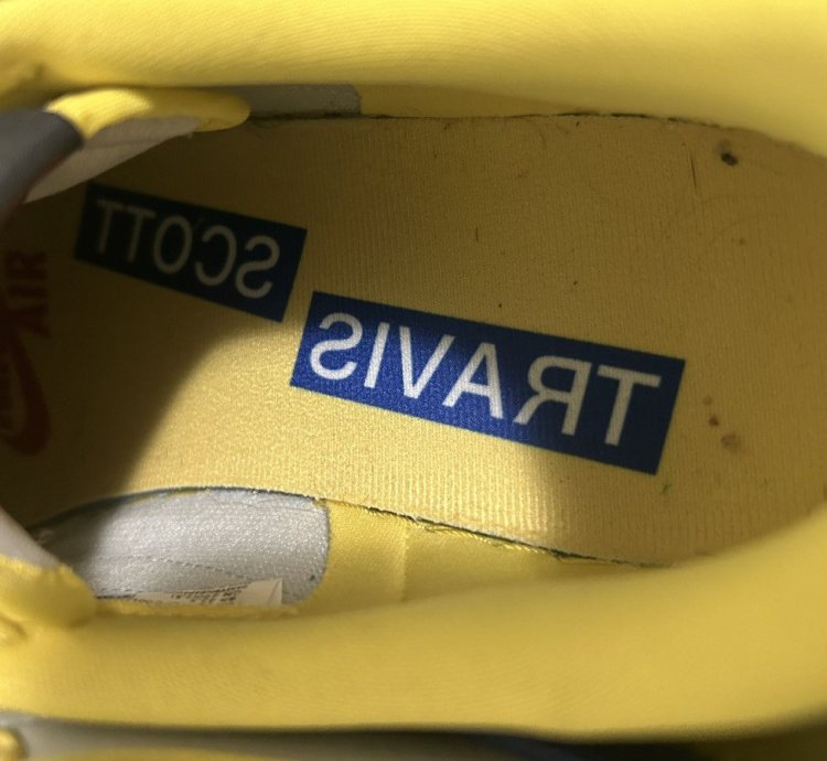 Air Jordan 1 Low Travis Scott Canary