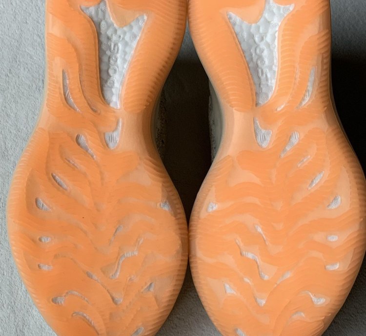 Yeezy 380 Yecoraite Reflective Asia Rare Size 10