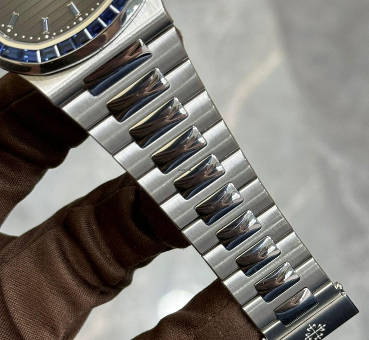 Patek Philippe Nautilus 5711 111p-001