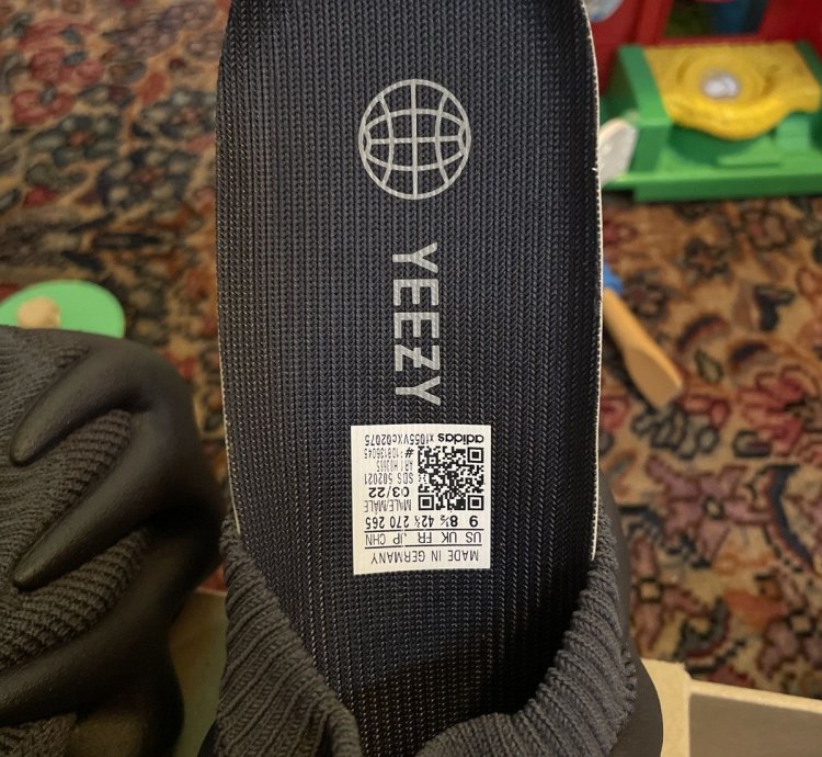 Yeezy 450 Black