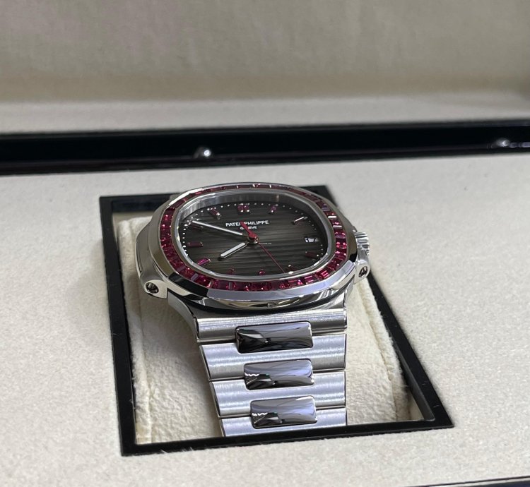 Patek Philippe Nautilus 5711 112p-010 Platinum Nautilus With Ruby Diamonds Unworn