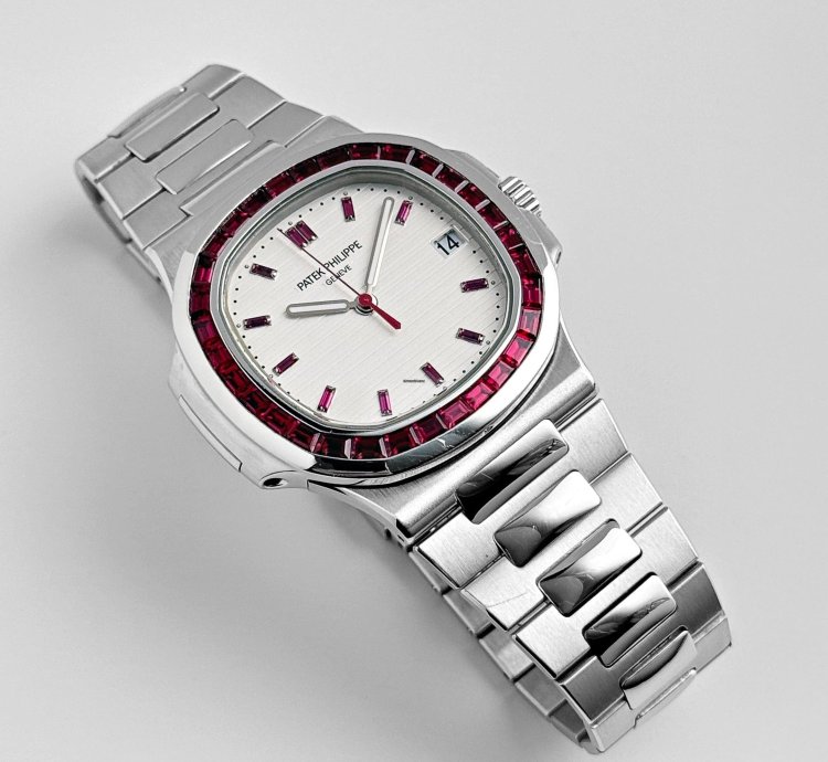 Patek Philippe Nautilus 5711 112p-010 Platinum White Dial Ruby Bezel