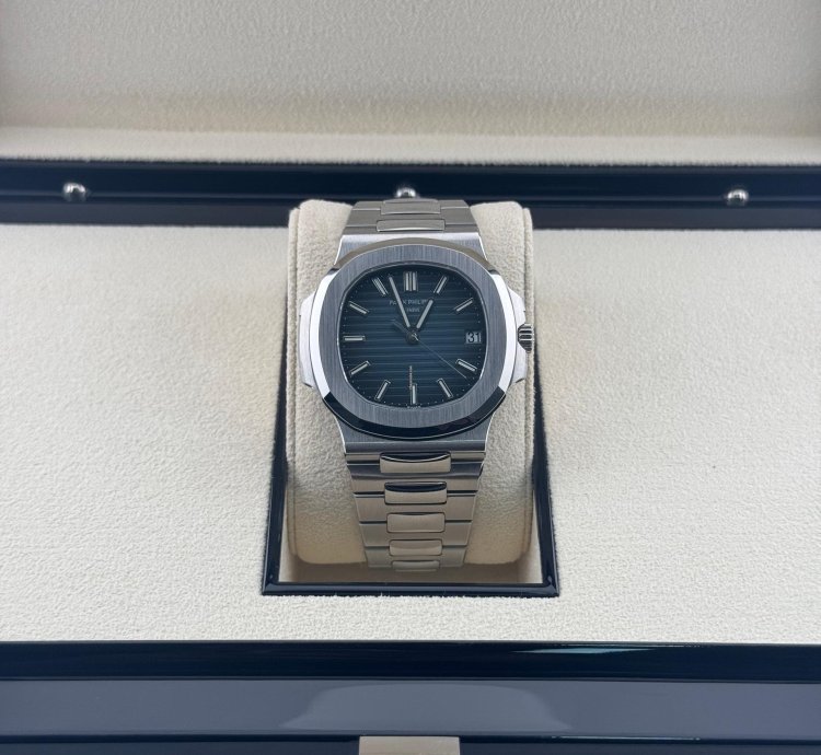 Patek Philippe Nautilus 5711 1a