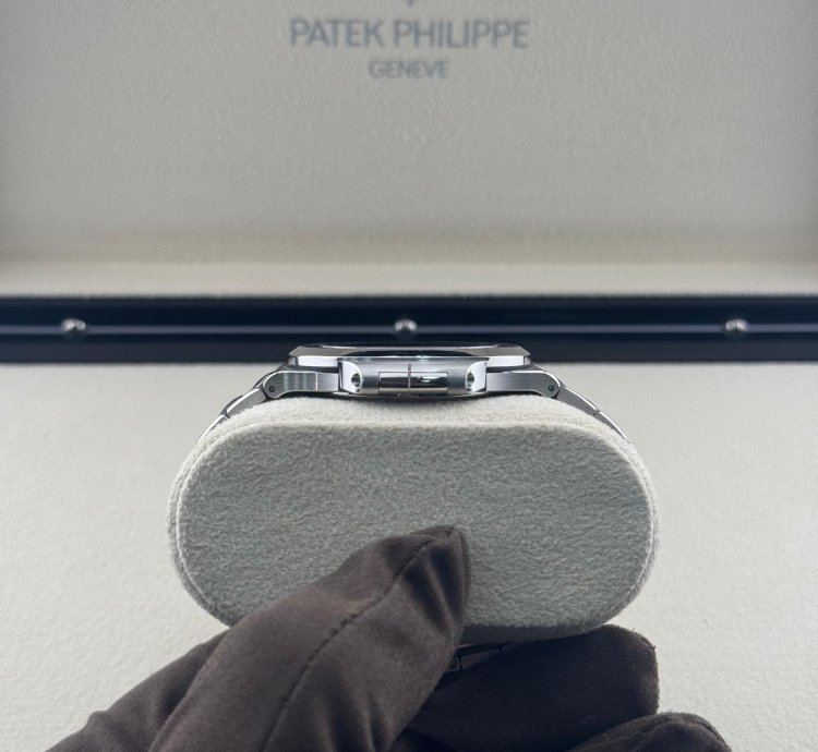 Patek Philippe Nautilus 5711 1a