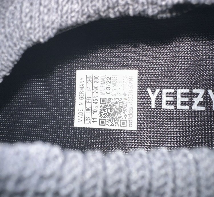 Yeezy 450 Utility Black