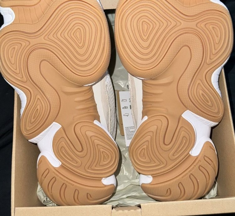 Yeezy 500 stone Taupe