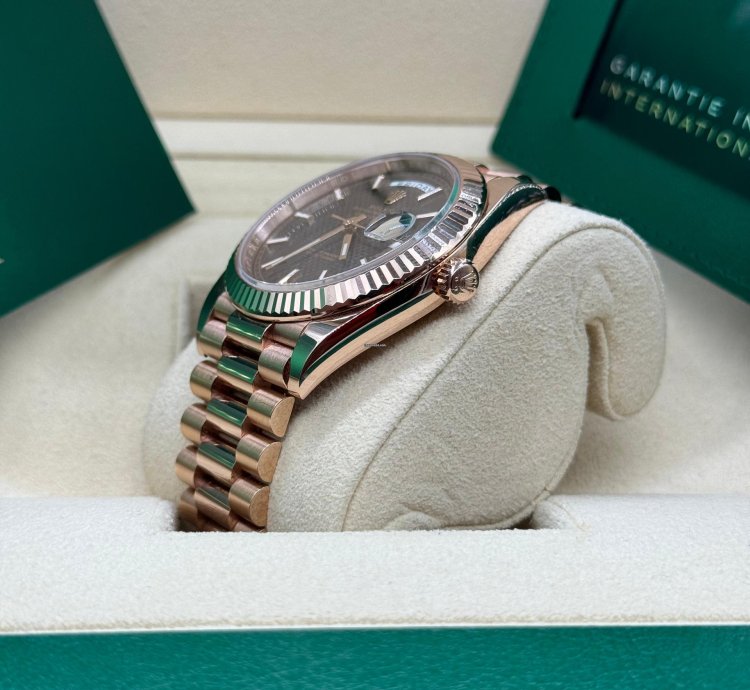 Rolex Day-date 40 40mm 18k Rose Gold Chocolate Motif Dial 228235 Complete Set